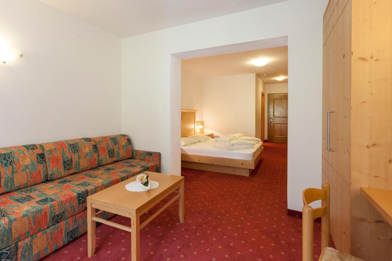 Garni Alpenspitz B&B Racines Exterior photo